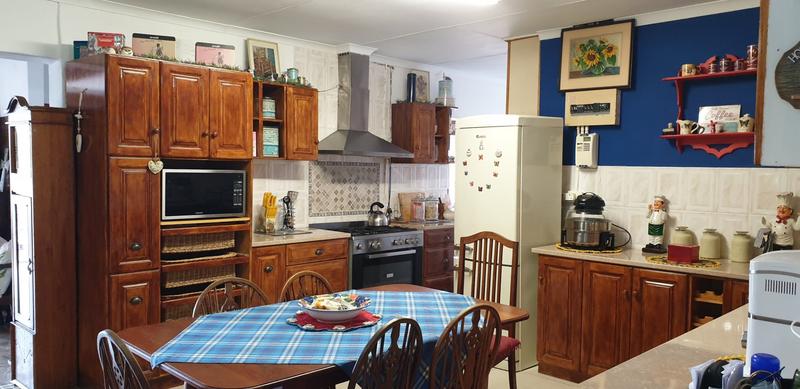 5 Bedroom Property for Sale in Albertinia Western Cape